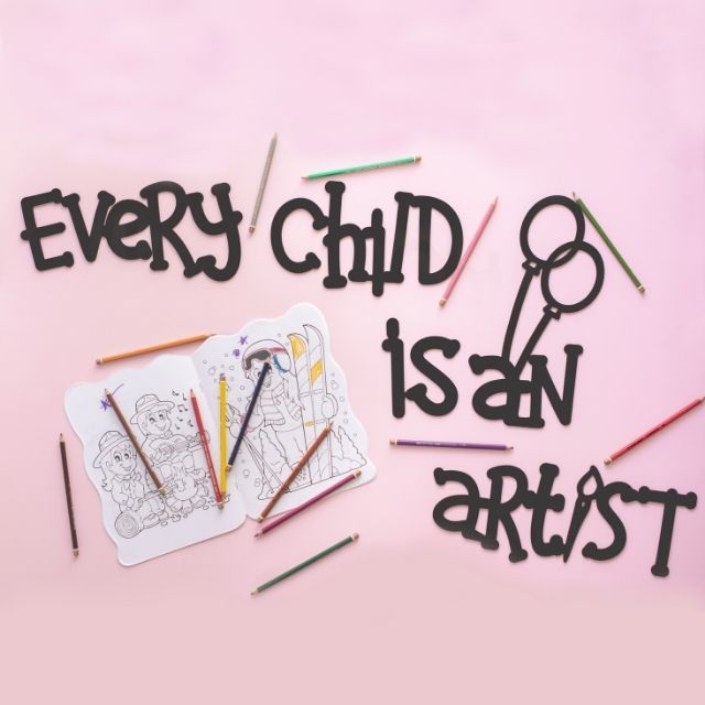 Every Child is an Artist Ahşap Duvar Yazısı